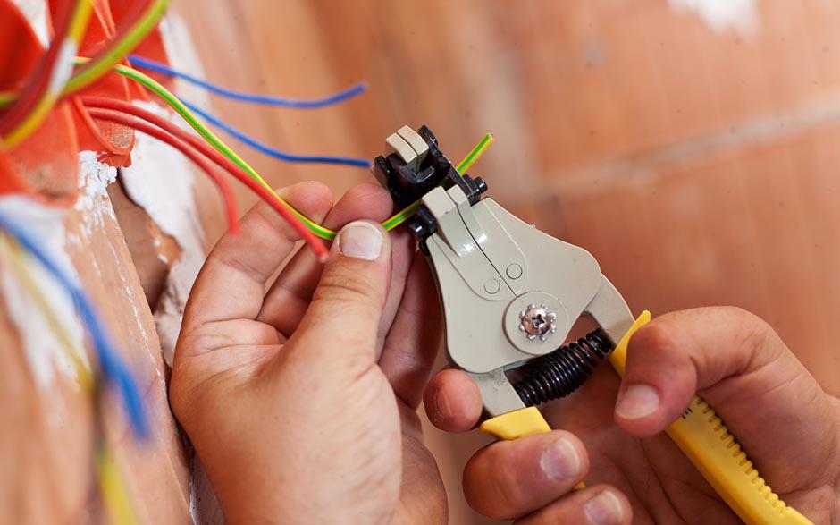 monteur électricien Ézanville